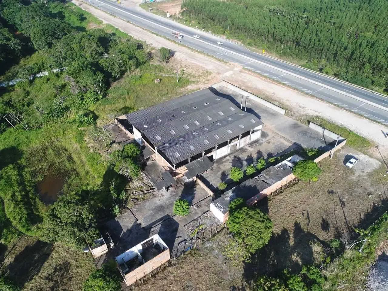 ÁREA COM GALPÕES na BR-101 [6515] - Foto 5