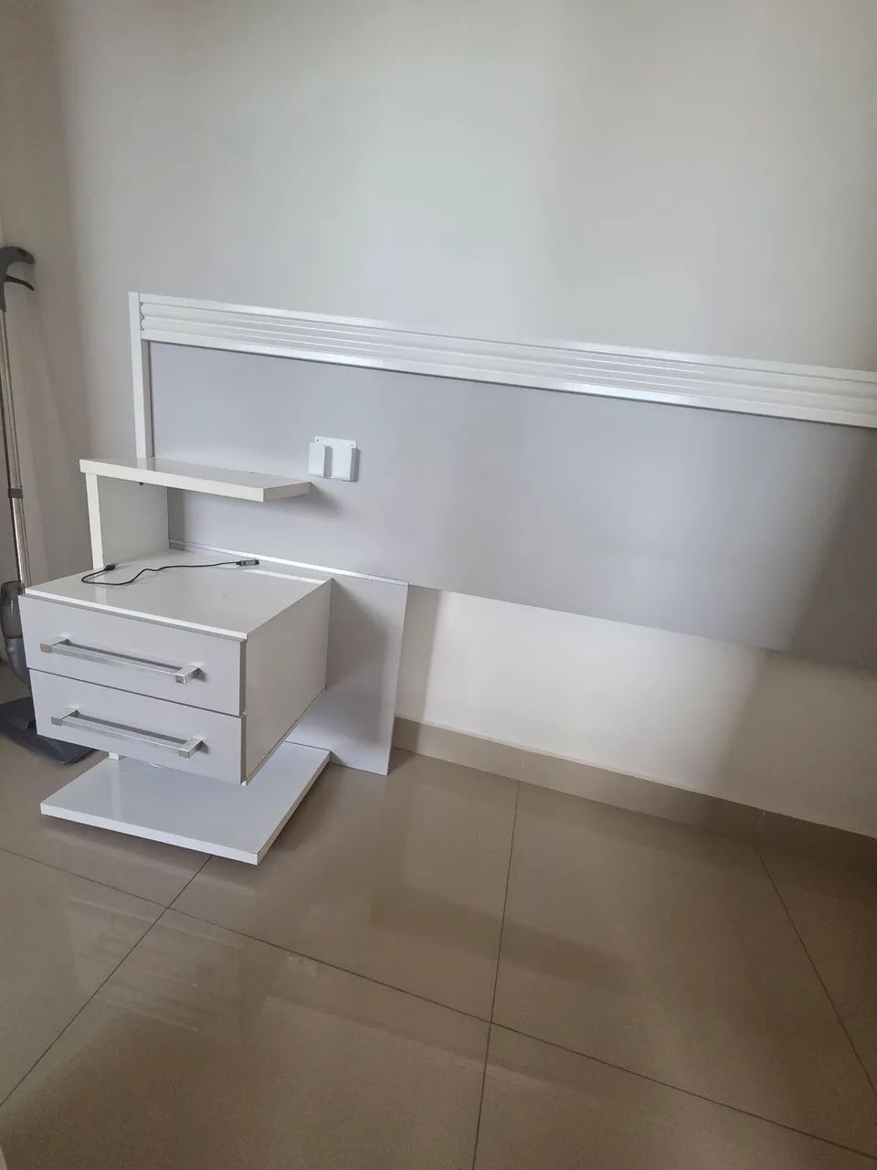 Cabeçeira com led armários 