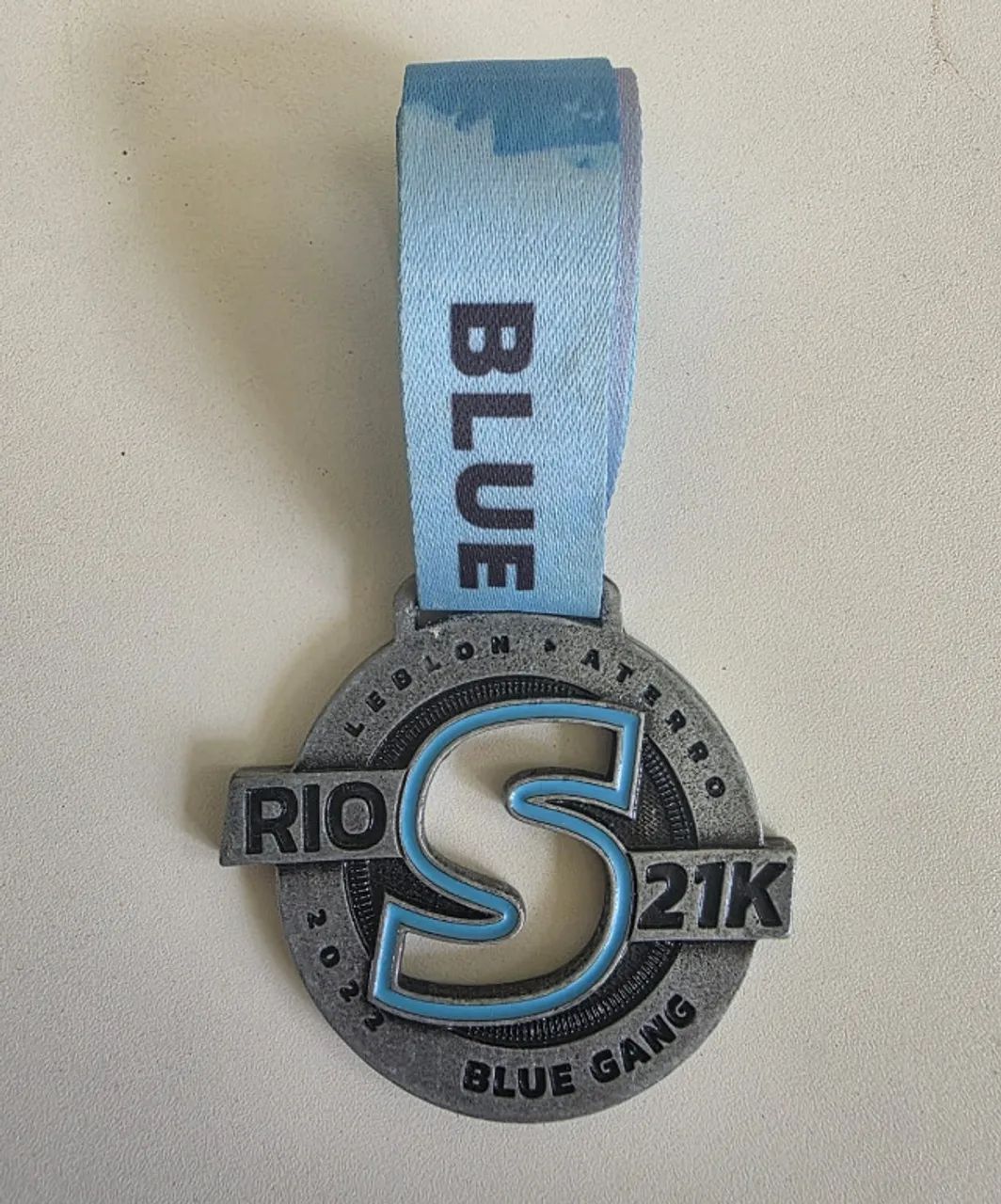 Medalha oficial Rio 21K Leblon Aterro - 2022 - Foto 5