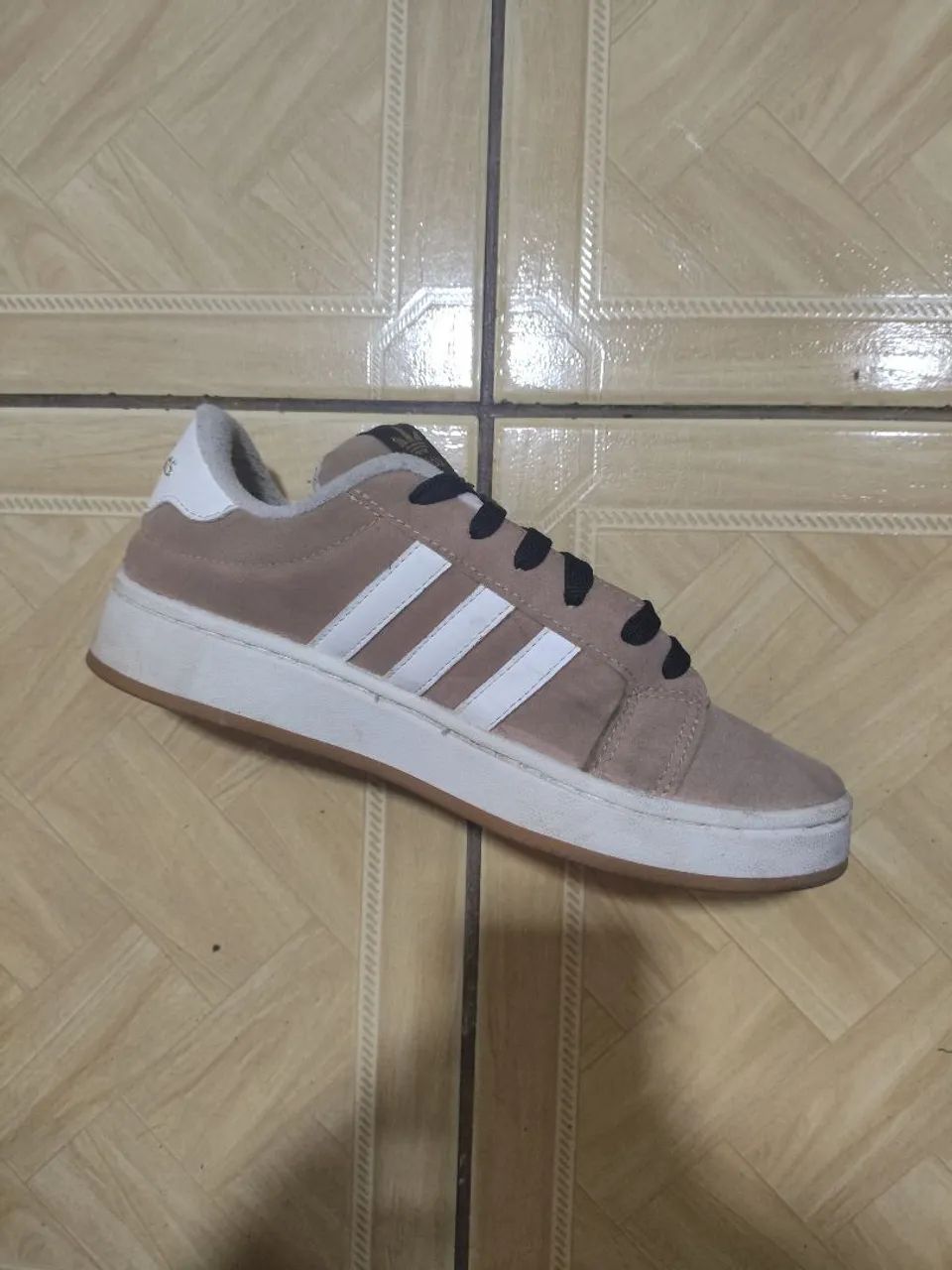 Tênis adidas Campus