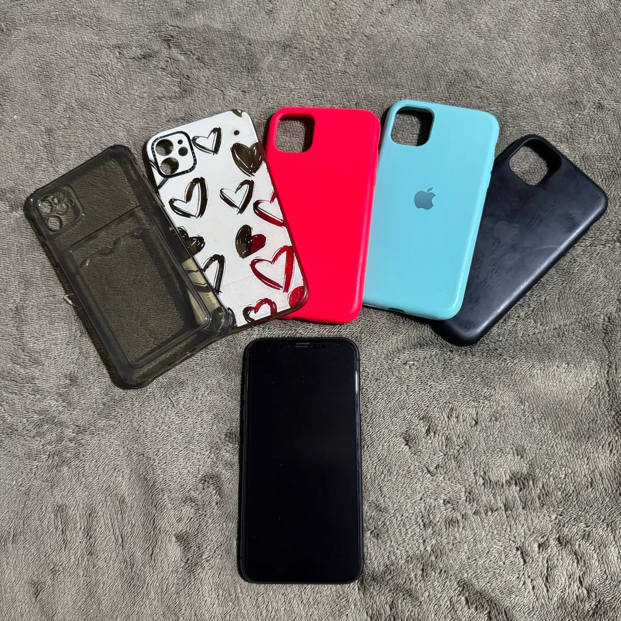 iphone 11 128GB Preto + 5 capinhas - Usado 