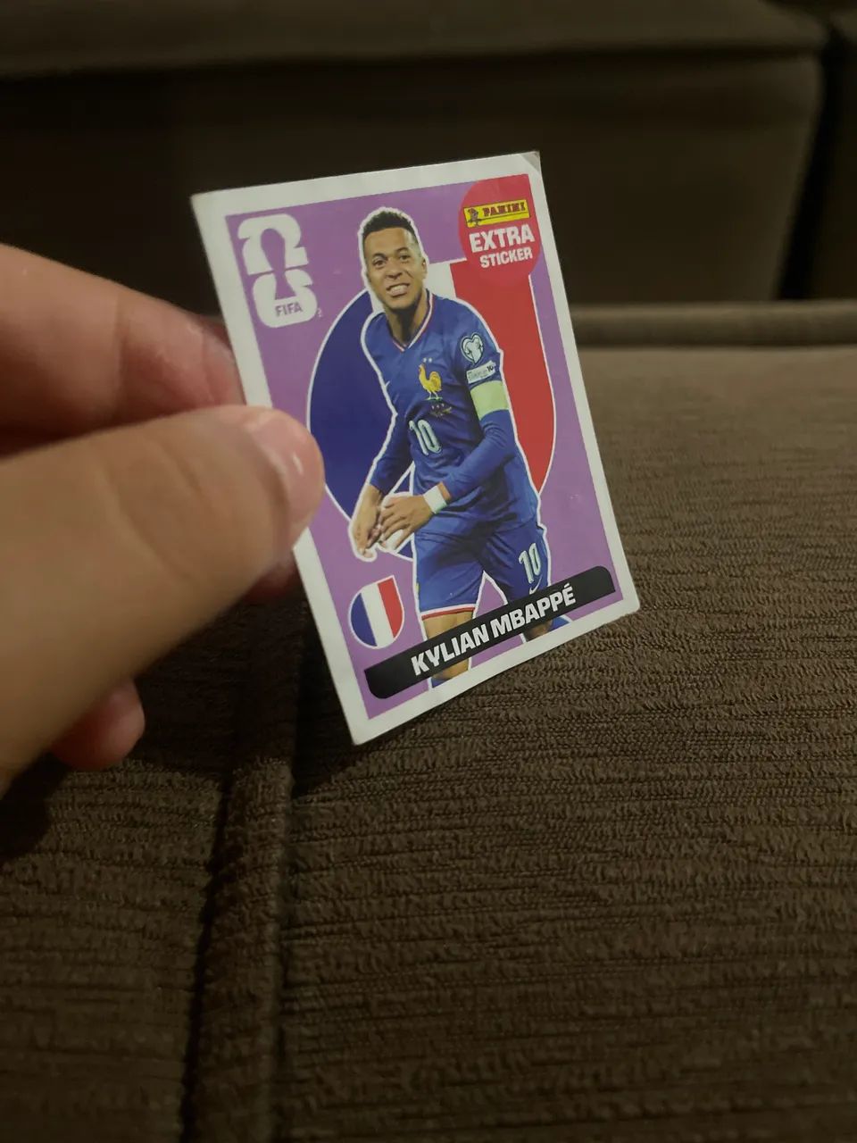Vende-se figurinhas do KYLIAN MBAPPÉ BORDO - Foto 2