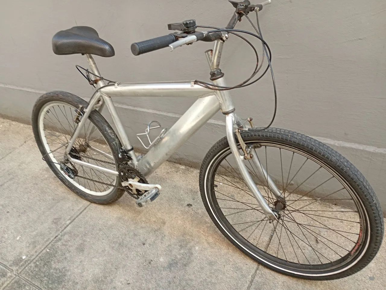 Bicicleta alumínio 21 marchas - Foto 2