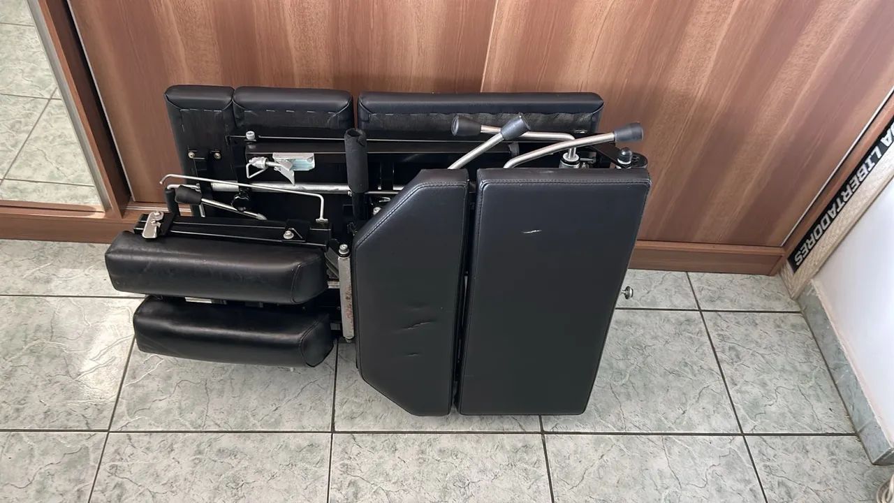 Vende-se Maca de Quiropraxia - Foto 2