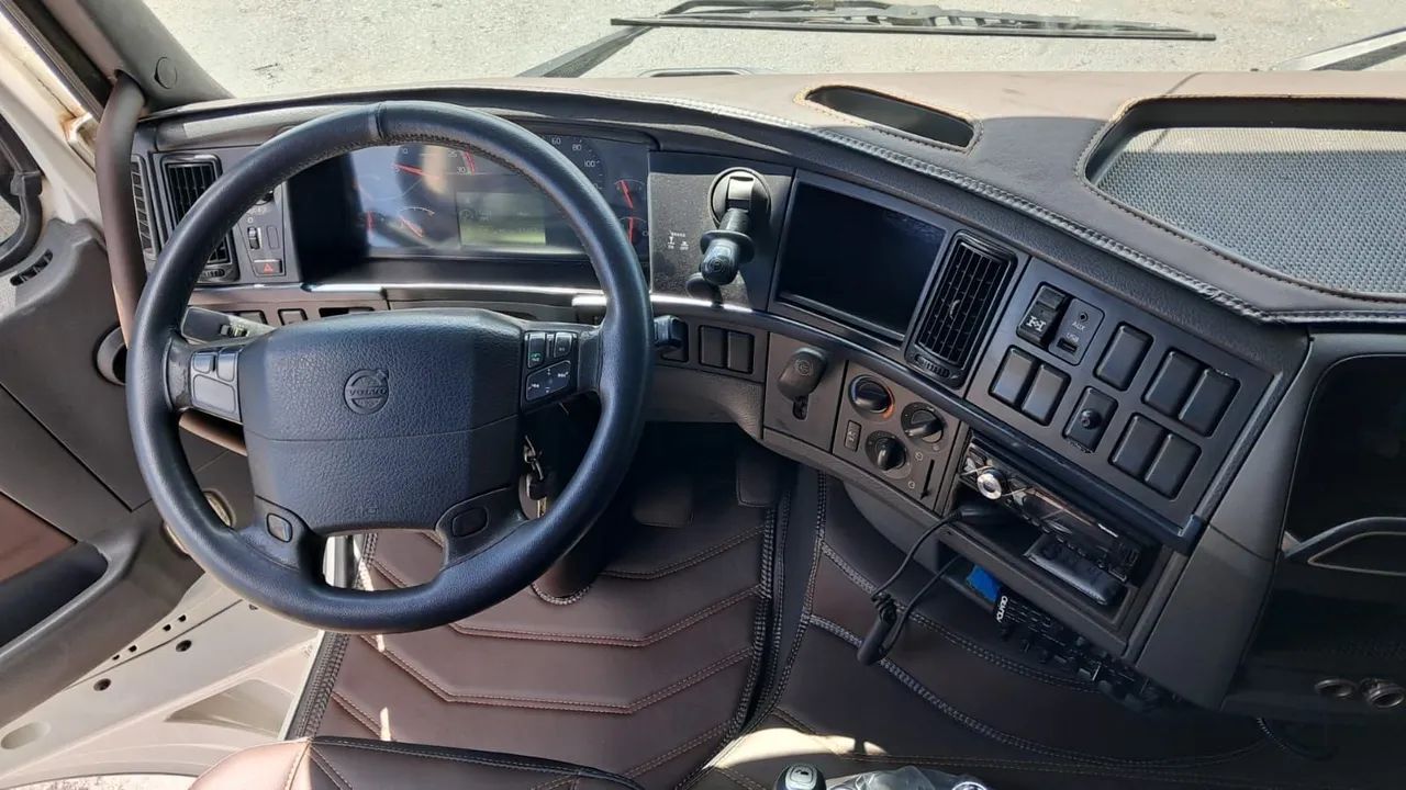 VOLVO FH 460 TRAÇADO 2014 - Foto 3