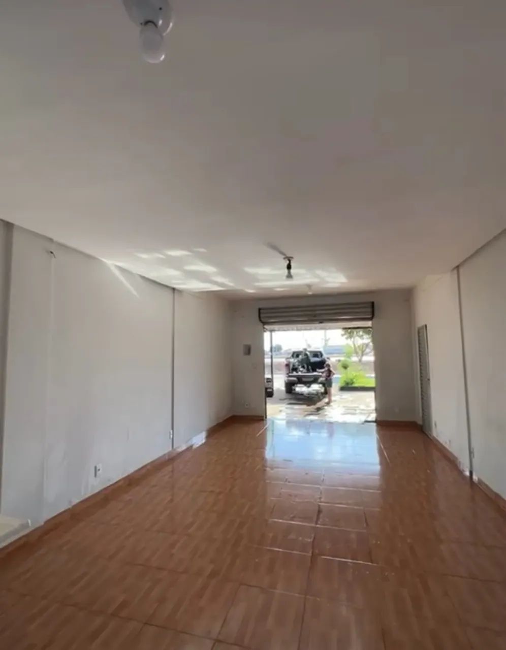 ? ALUGA-SE SALA COMERCIAL - Foto 2