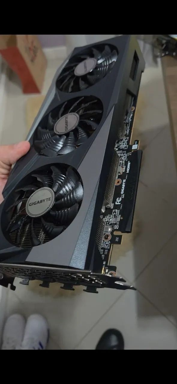 RX 7600 - Gigabyte - Foto 2
