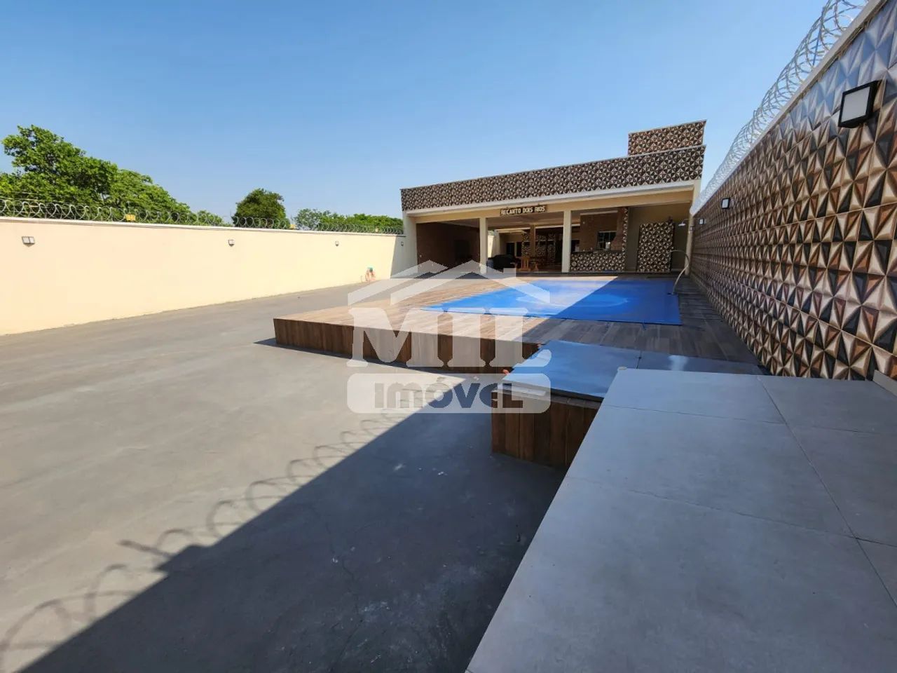 Casa 380m² - Aruanã, GO