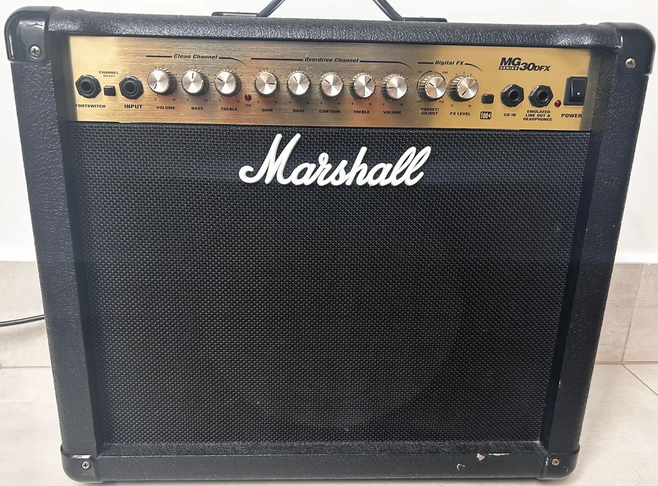 Amplificador Marshall 30DFX