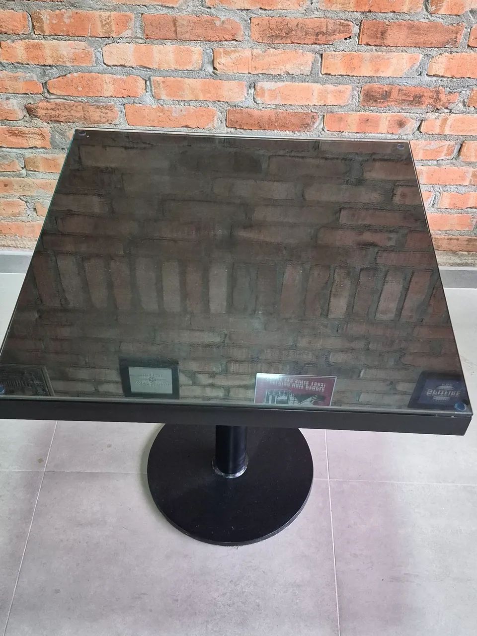 Vendo cadeiras e mesas - Foto 2