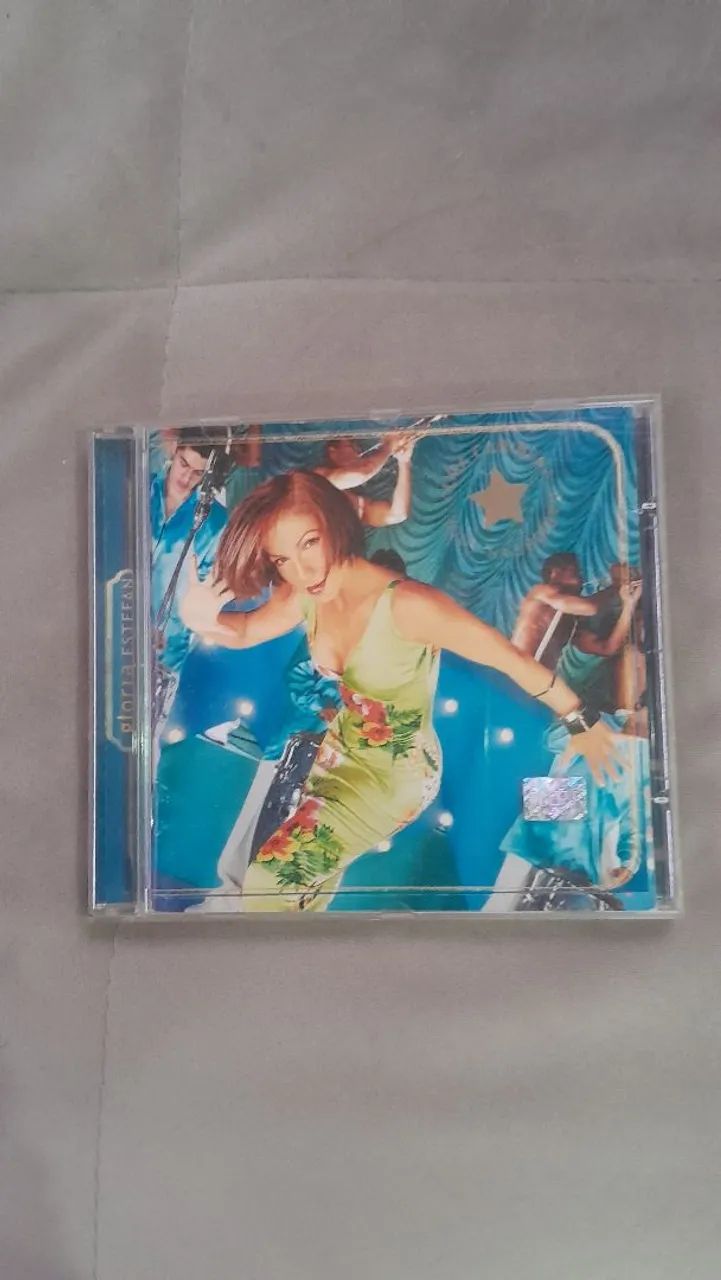 Cd de Gloria Stefan em espanhol 