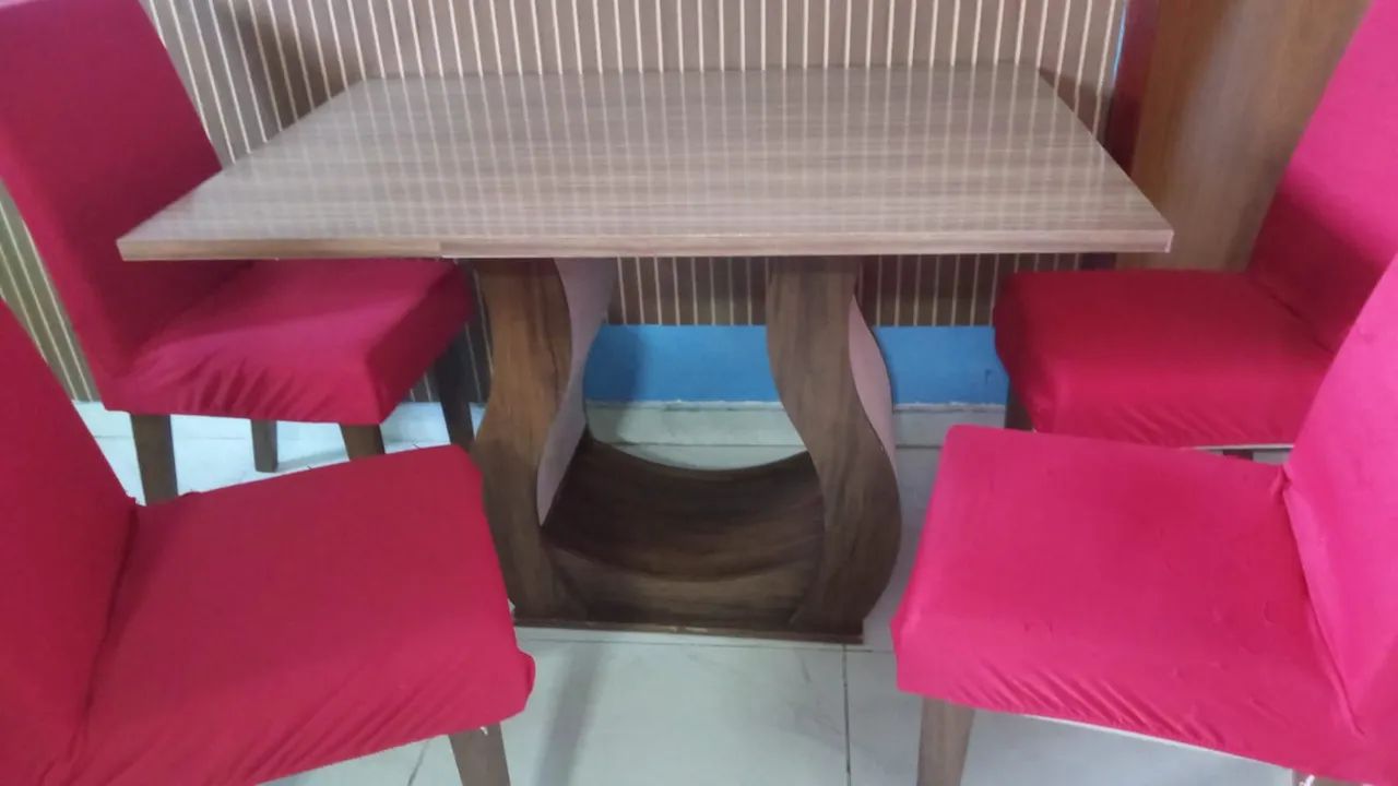 Vendo mesa com 4 cadeiras  - Foto 5
