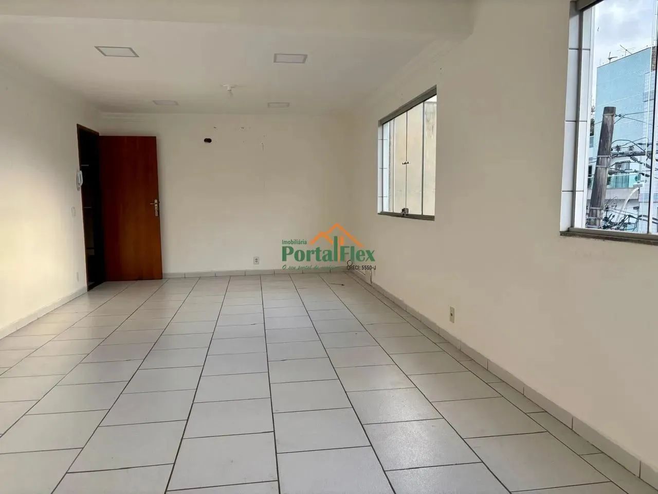 Sala à locação em Parque Residencial Laranjeiras - Serra/ES - Foto 2