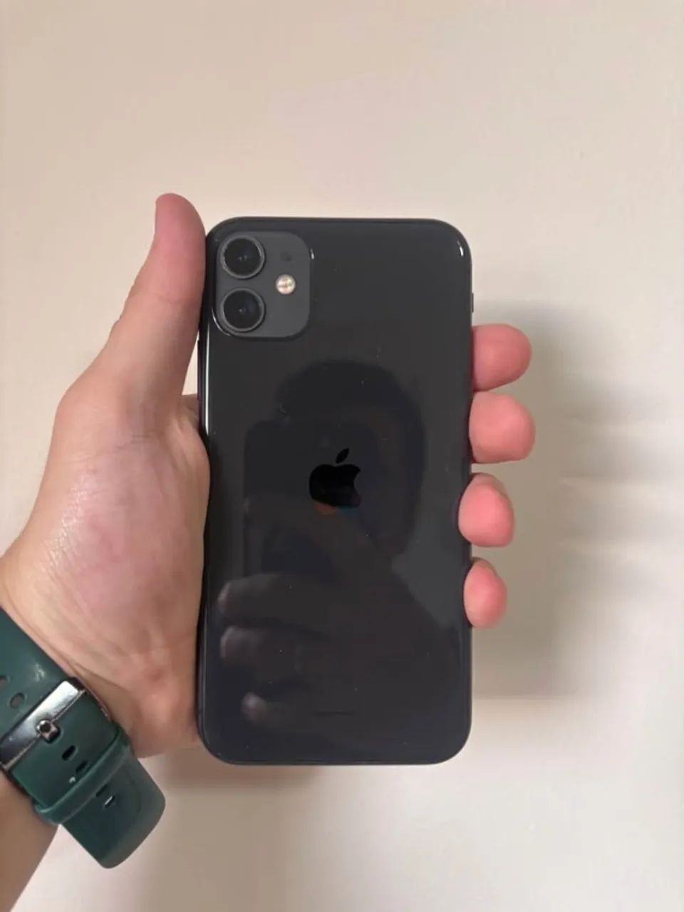 iPhone 11 128GB Todo original - Funcionando tudo em ótimo estado - Foto 2
