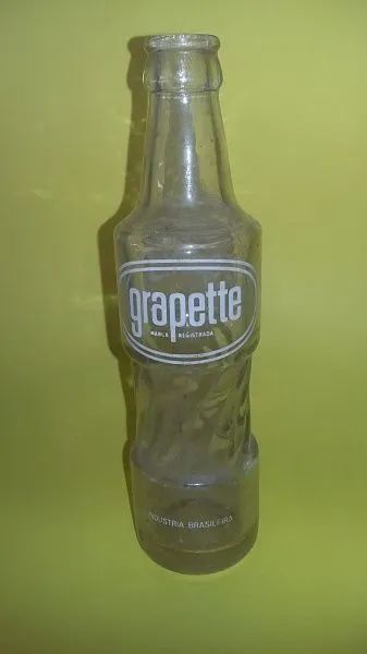Garrafas antigas Grapette 