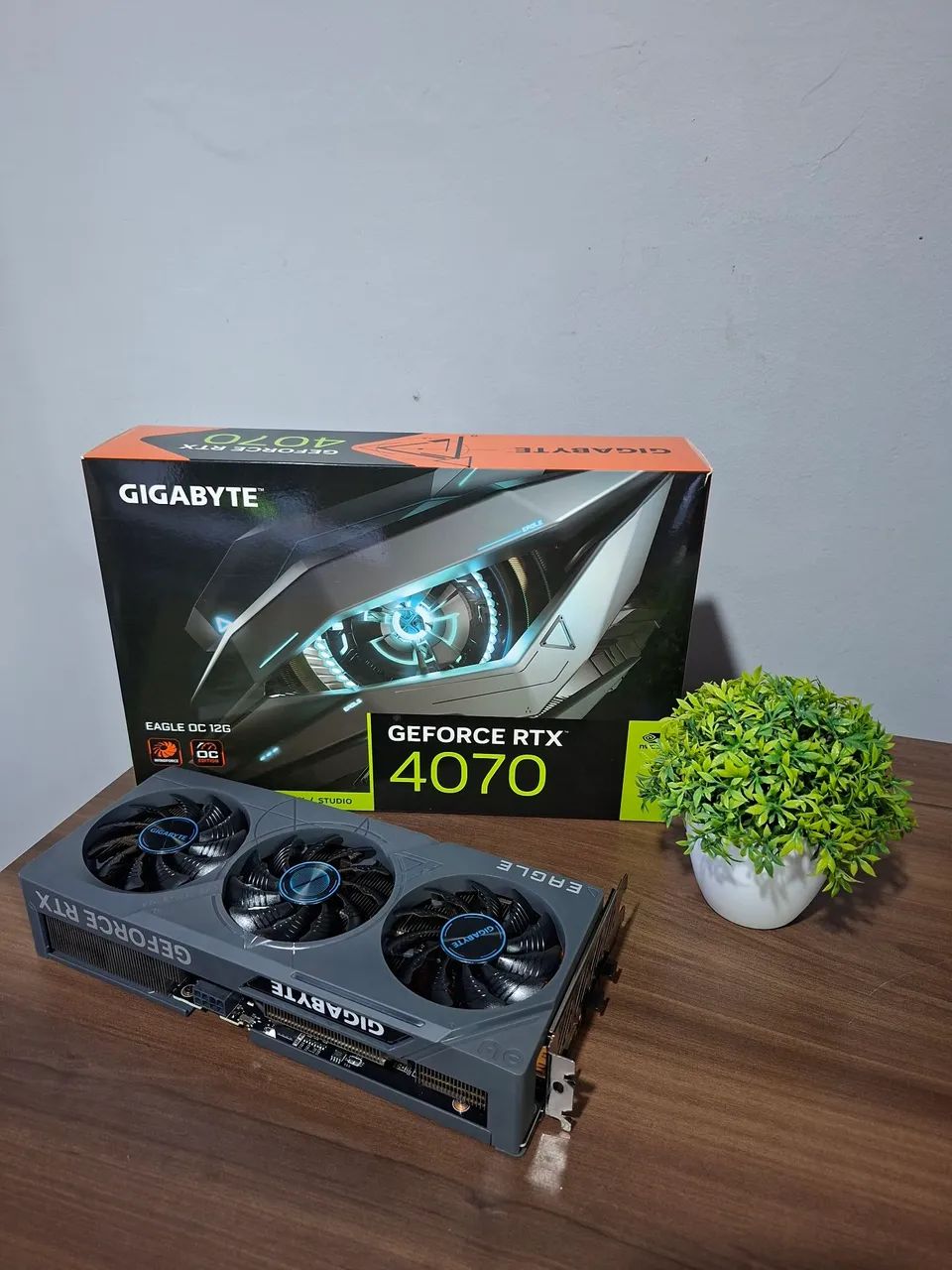 Placa de Vídeo RTX 4070 12GB Gigabyte