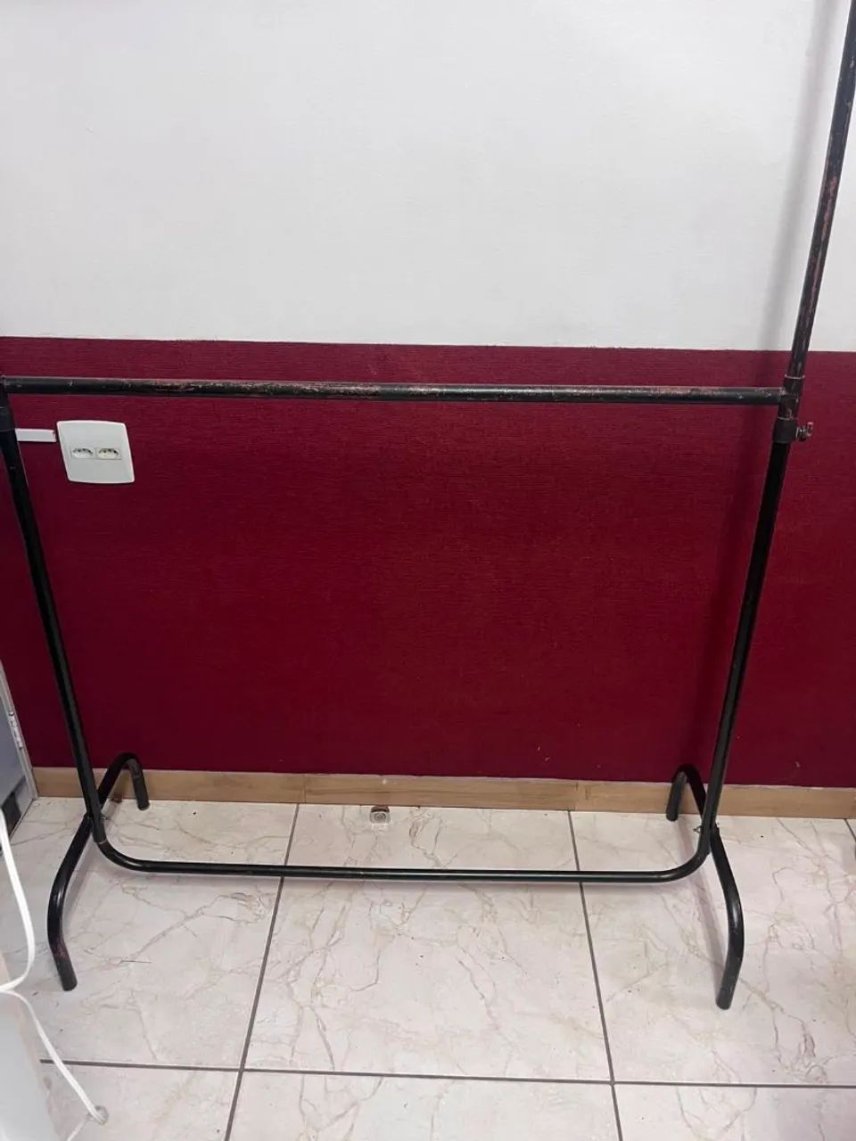 Arara espositor de roupas com duas partes  - Foto 5