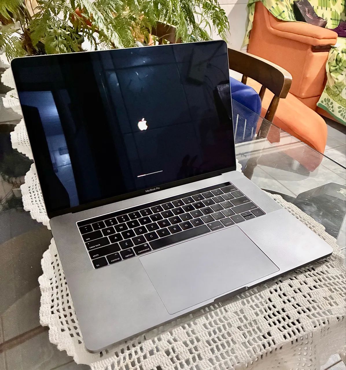 MacBook Pro A1990 2018 i9 32GB + 512SSD - Notebooks - Dois Unidos