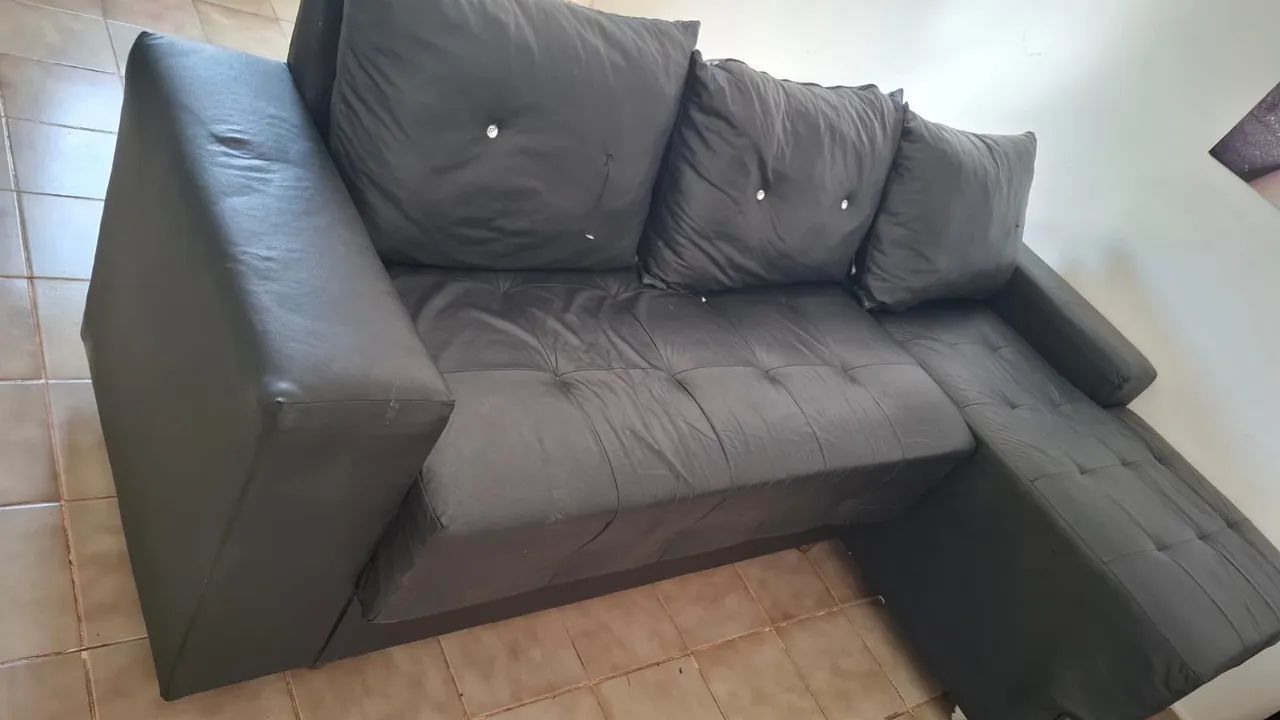 VENDE-SE SOFÁ USADO EM PERFEITO ESTADO 