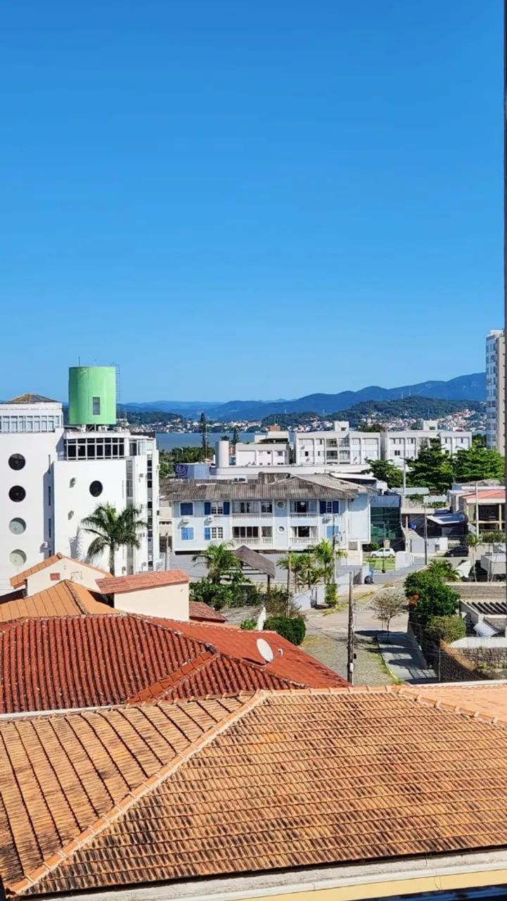 Ótimo apartamento no Coqueiros,  3 quartos, 2 andar, suíte, cozinha mobiliada - Foto 12