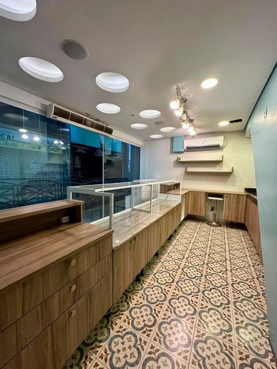  Vendo loja comercial no Edifício Tropical Plaza Shopping Macaé  - Foto 2