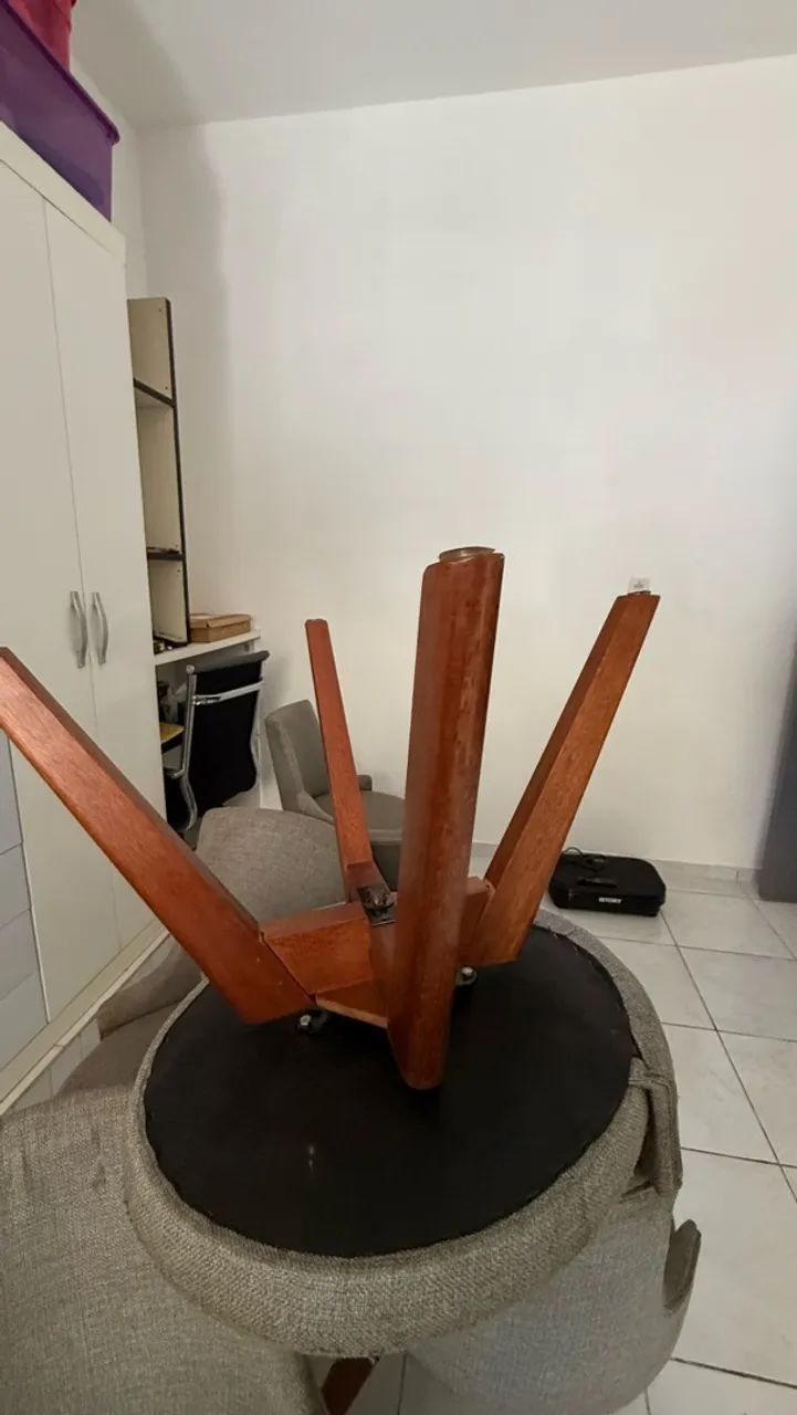 Vendo jogo de cadeira - Foto 4
