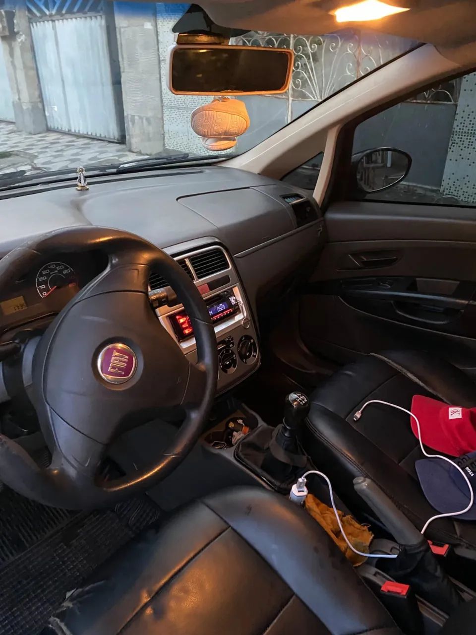 Fiat Punto Attractive 1.4 Fire Flex 8V 5P 2011 - Foto 5