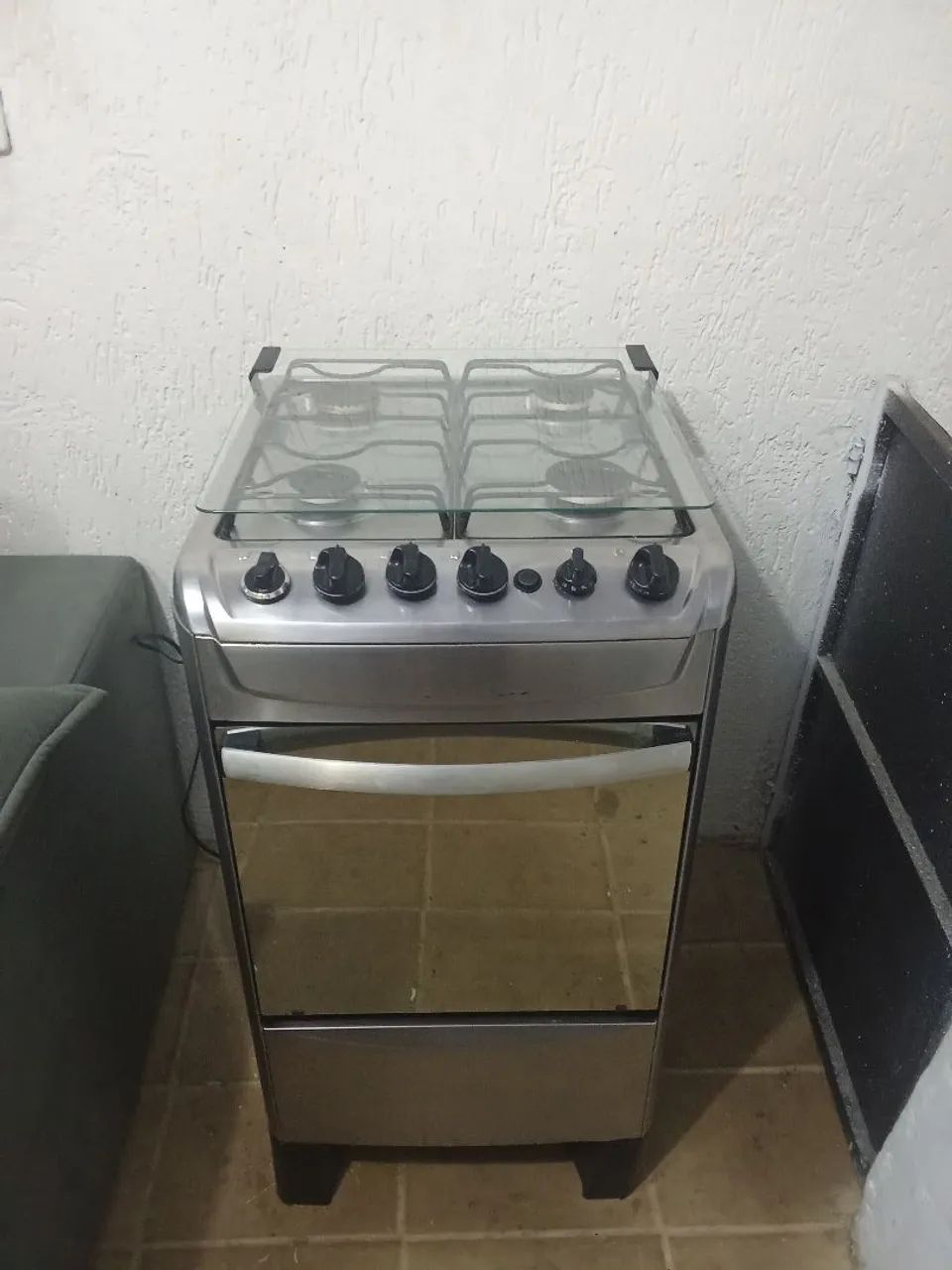 Fogão automático 4 bocas espelhado em perfeito estado 