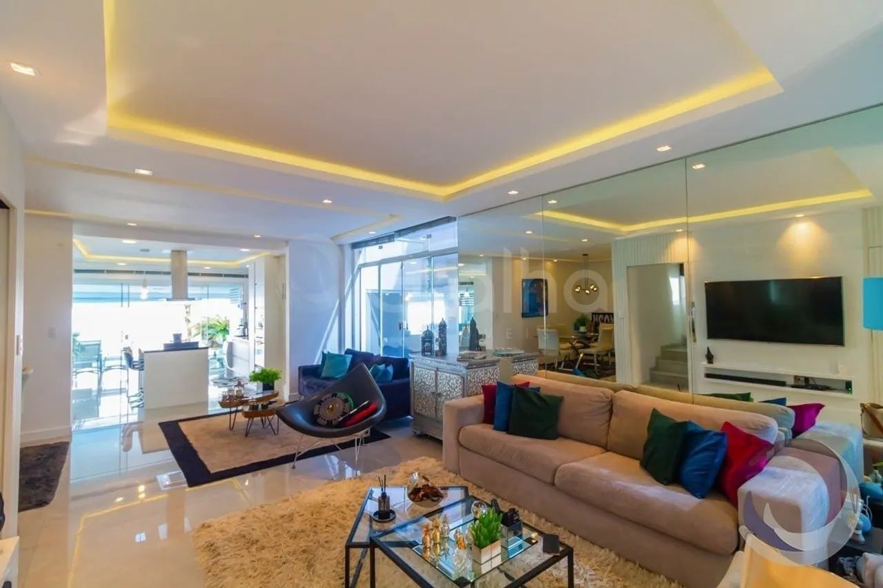 Casa Residencial de 4 Quartos no bairro Santa Mônica - Foto 3