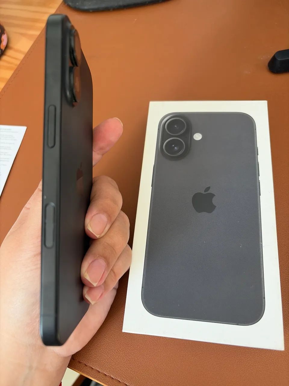 Iphone 16 black - Foto 2