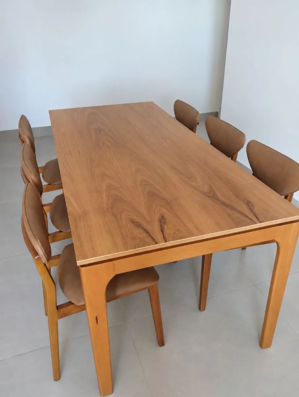 Mesa de jantar - Nova