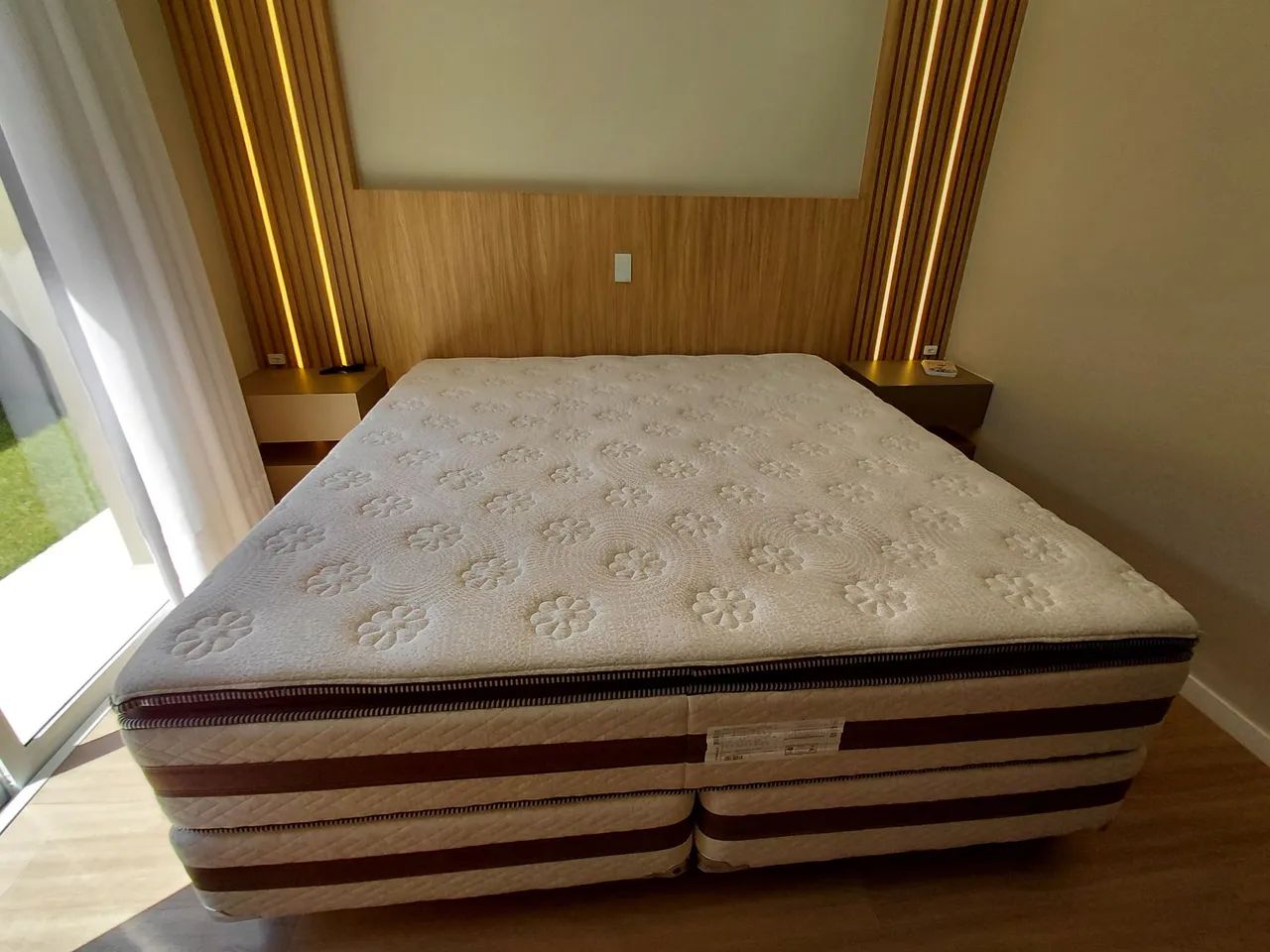 CAMA BOX KING SIZE 
