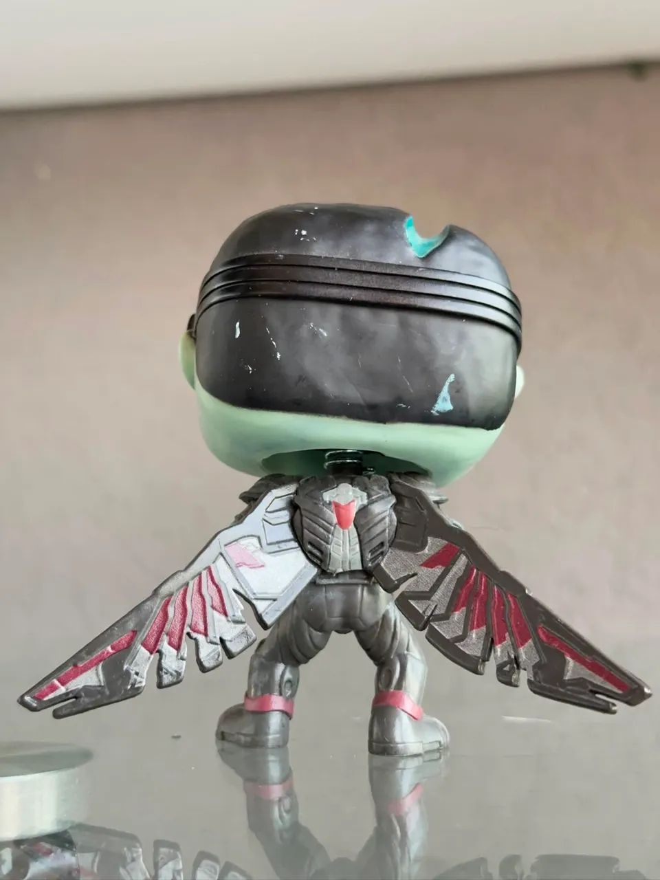 Funko Pop Marvel What If Zombie Falcon  - Foto 3