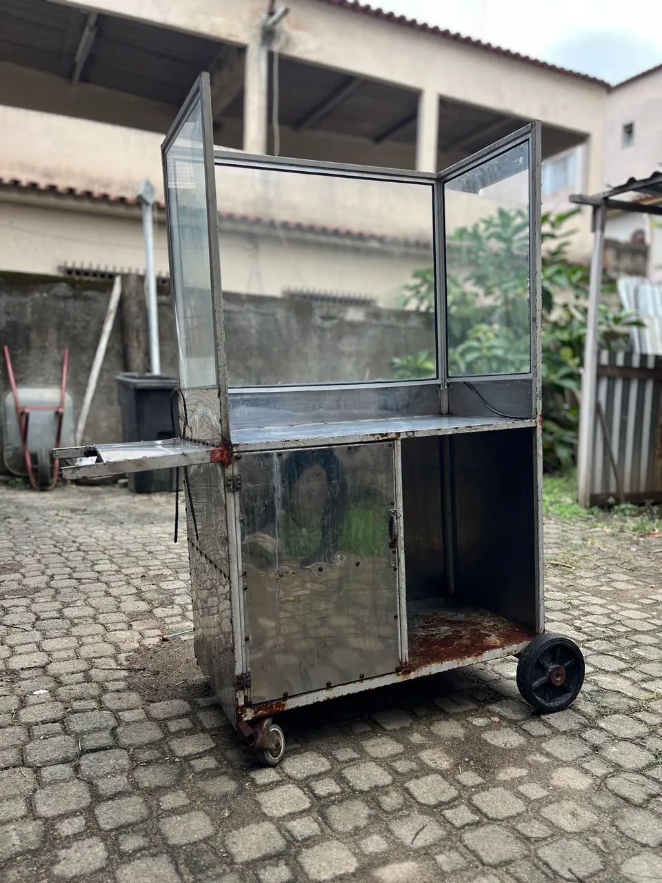 Carrinho expositor / carrinho para comércio em inox e vidro - R$ 1.000 - Foto 2