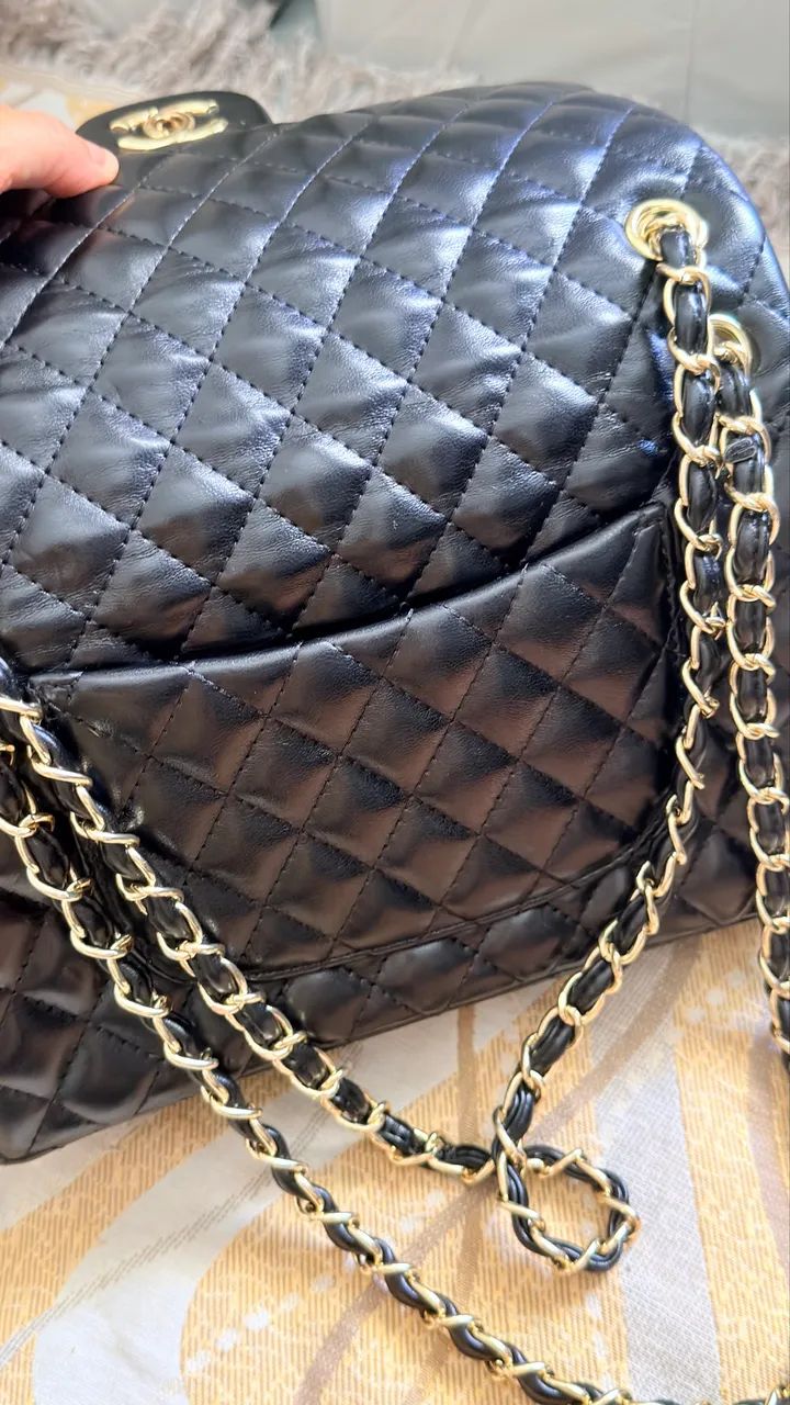 BOLSA CLASSIC PREMIUM PRETA E DOURADA  - Foto 5