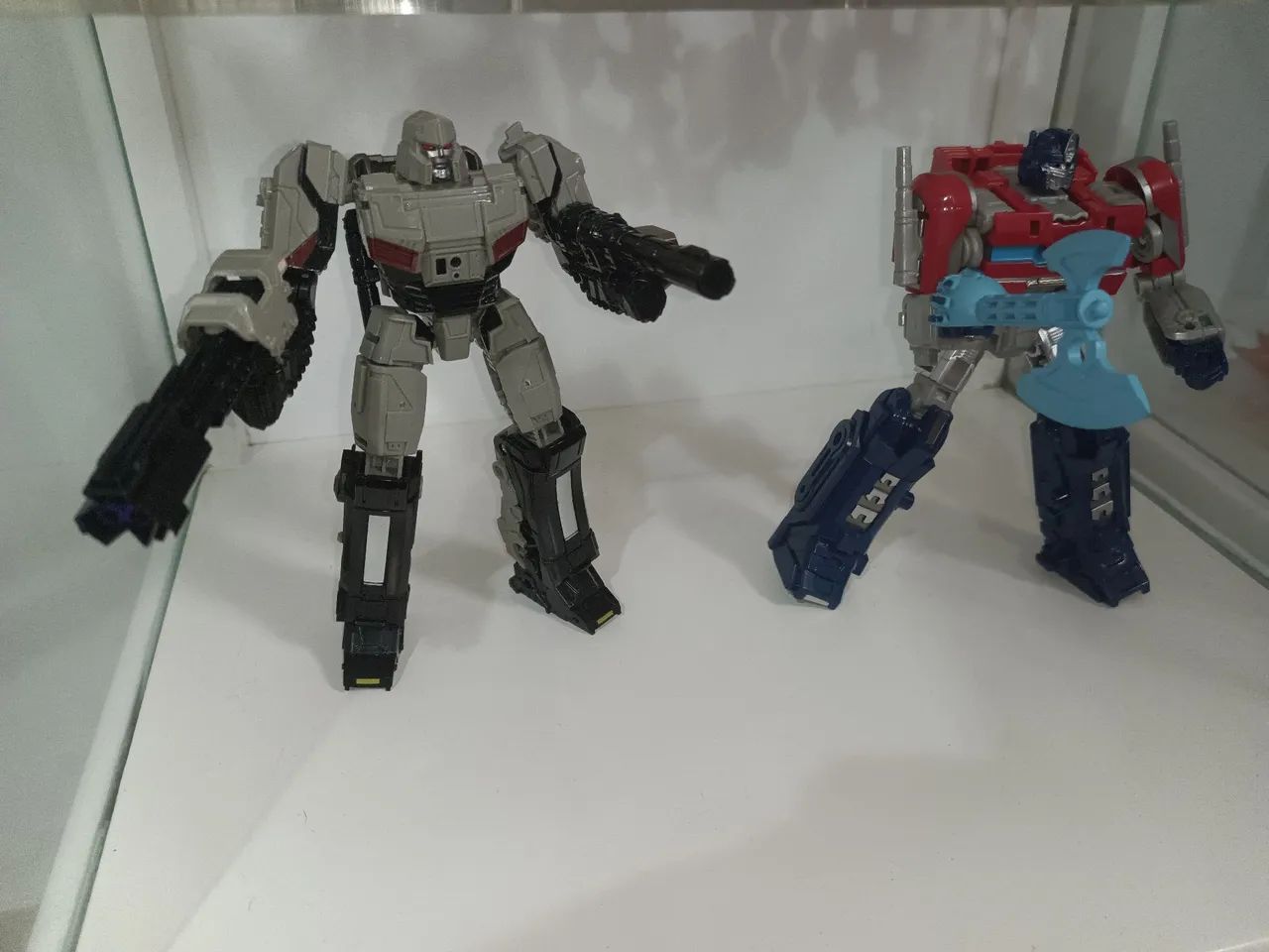 Dupla de figuras Transformers Bootleg - Megatron e Optimus