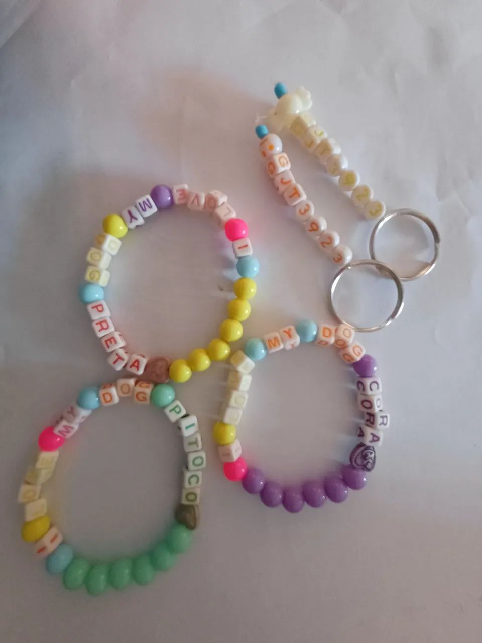 Kit Pulseiras e chaveiros