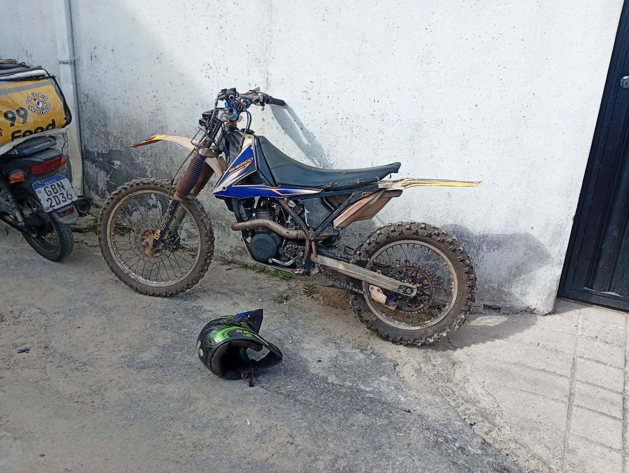 Aceito troca ou 12mil 