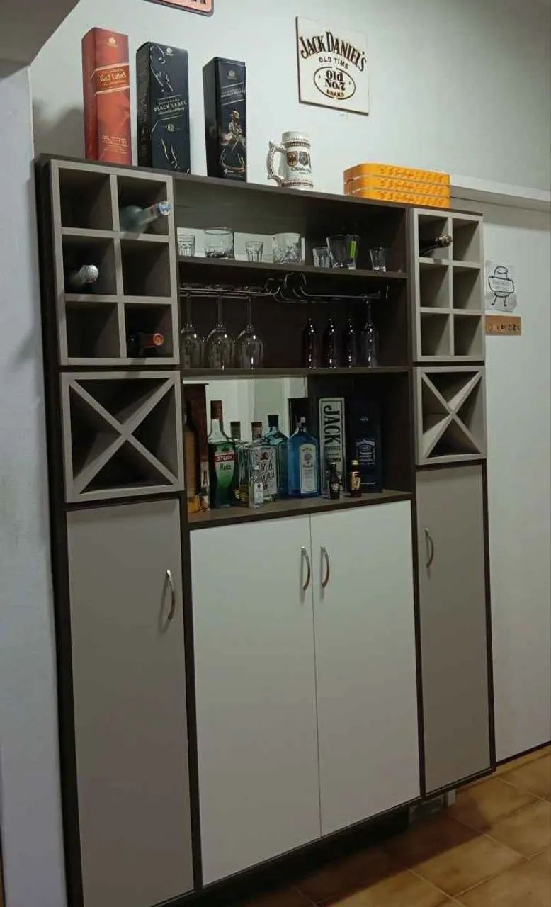 Adega/bar em MDF