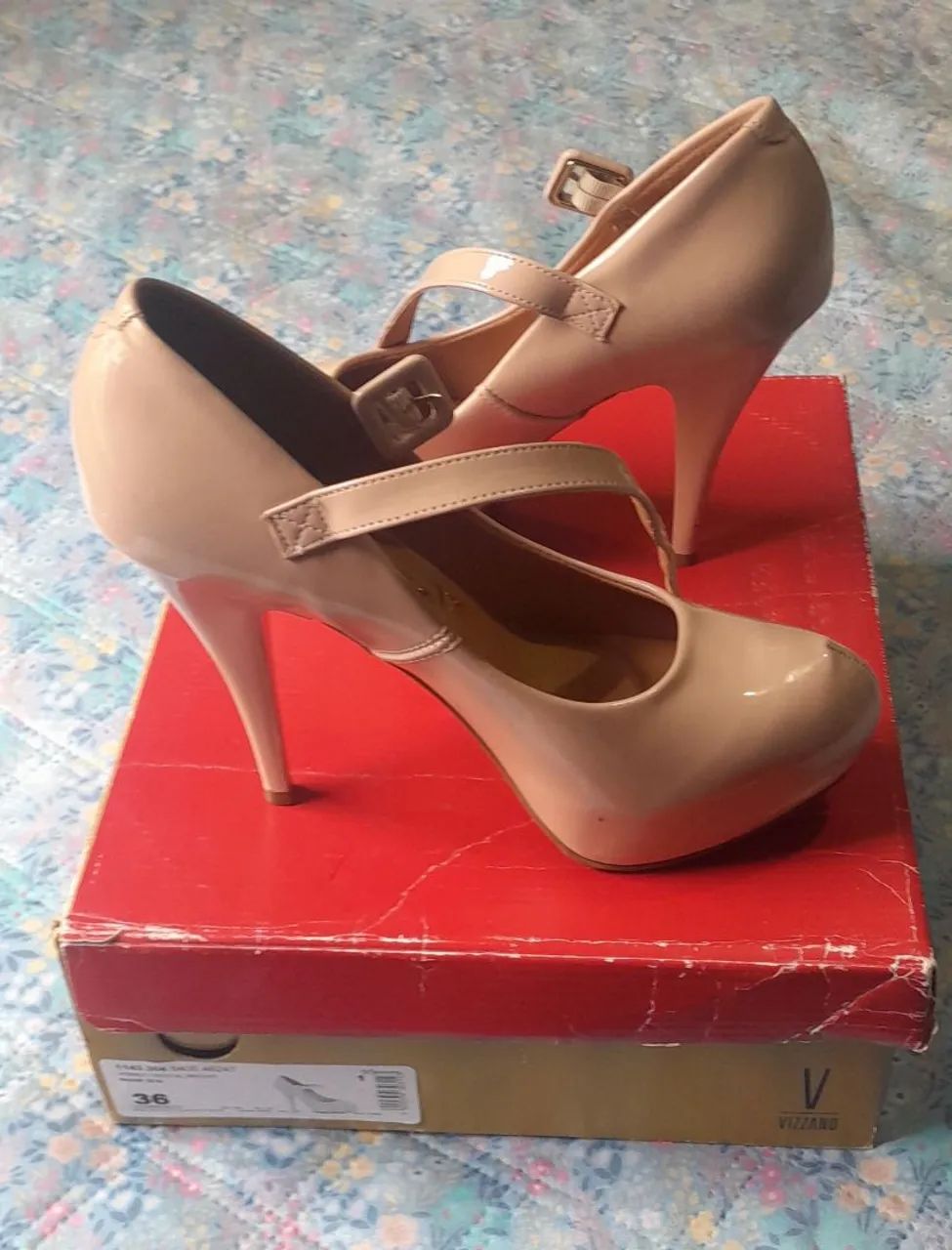 Sapato verniz nude rose