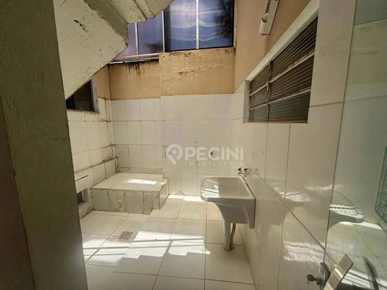 Casa com 4 quartos para venda, no Centro em Rio Claro. - Foto 2