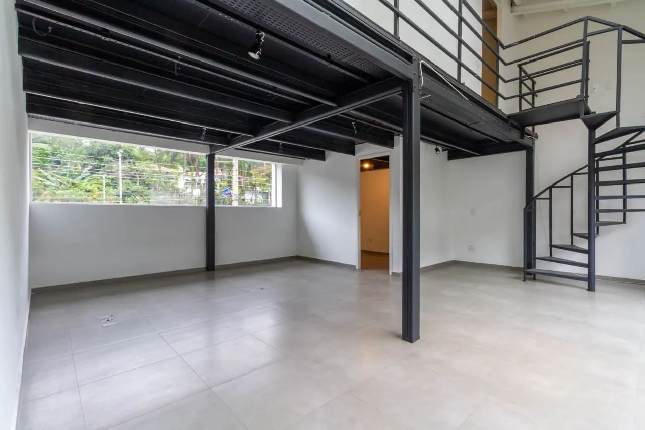 Casa comercial na Rua Engenheiro Oscar Americano, 147  600 m² - Foto 4