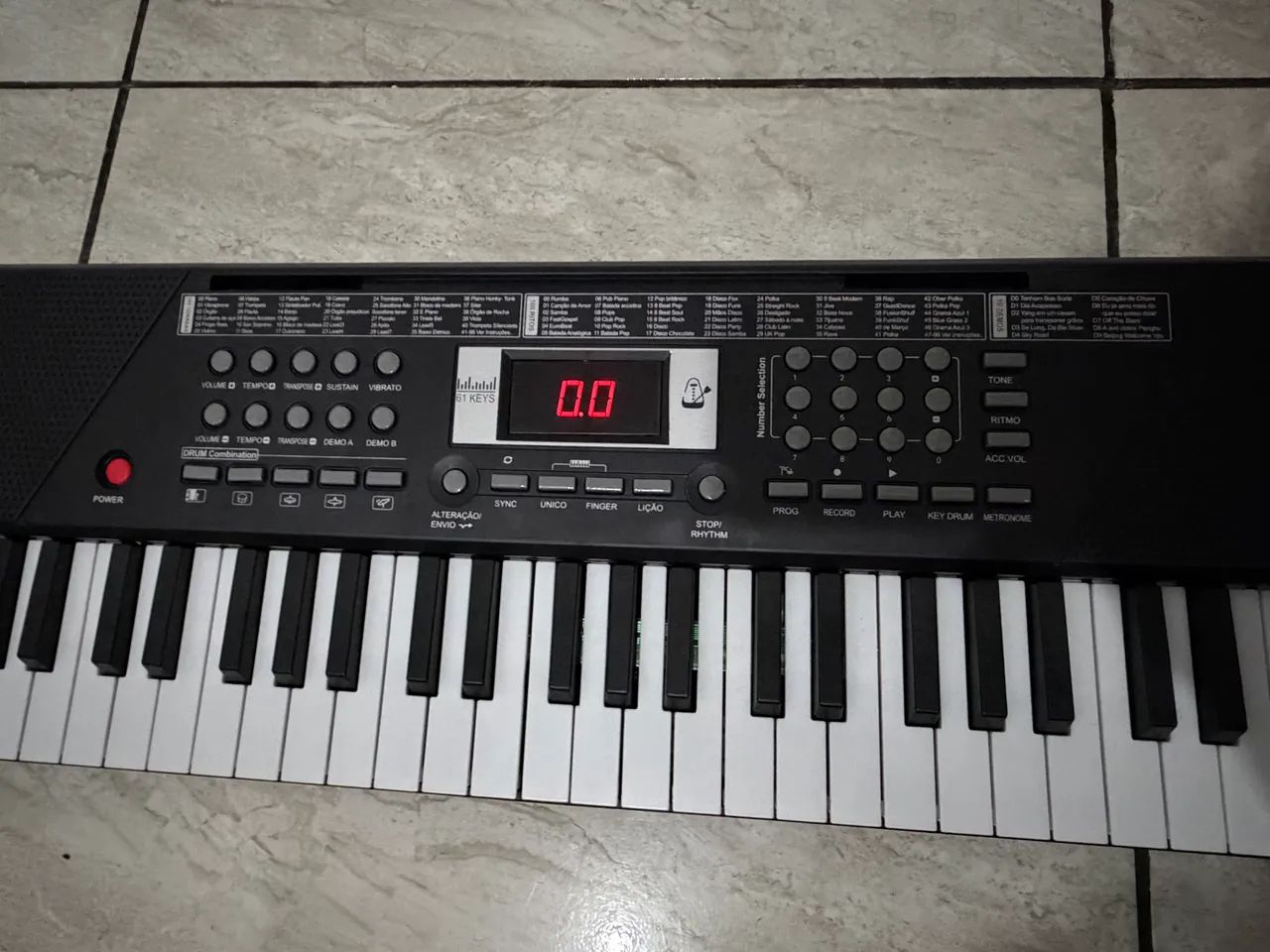 Vendo teclado iniciante  - Foto 4