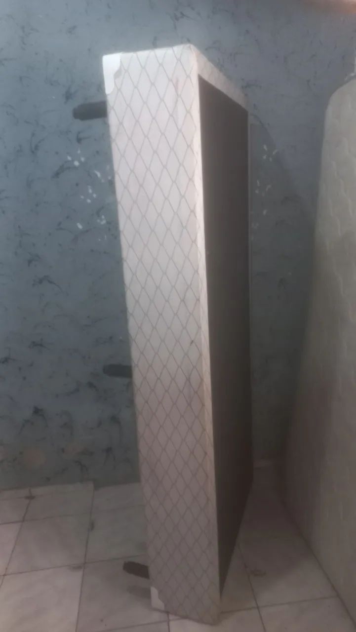 Cama de solteiro perfeito estado, base e colchão ótimos estado  - Foto 4