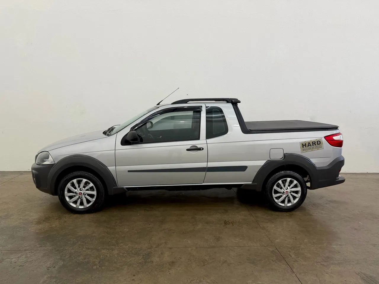 Fiat Strada Working Celeb.1.4 Fire Flex 8V CE 2016 - Foto 2