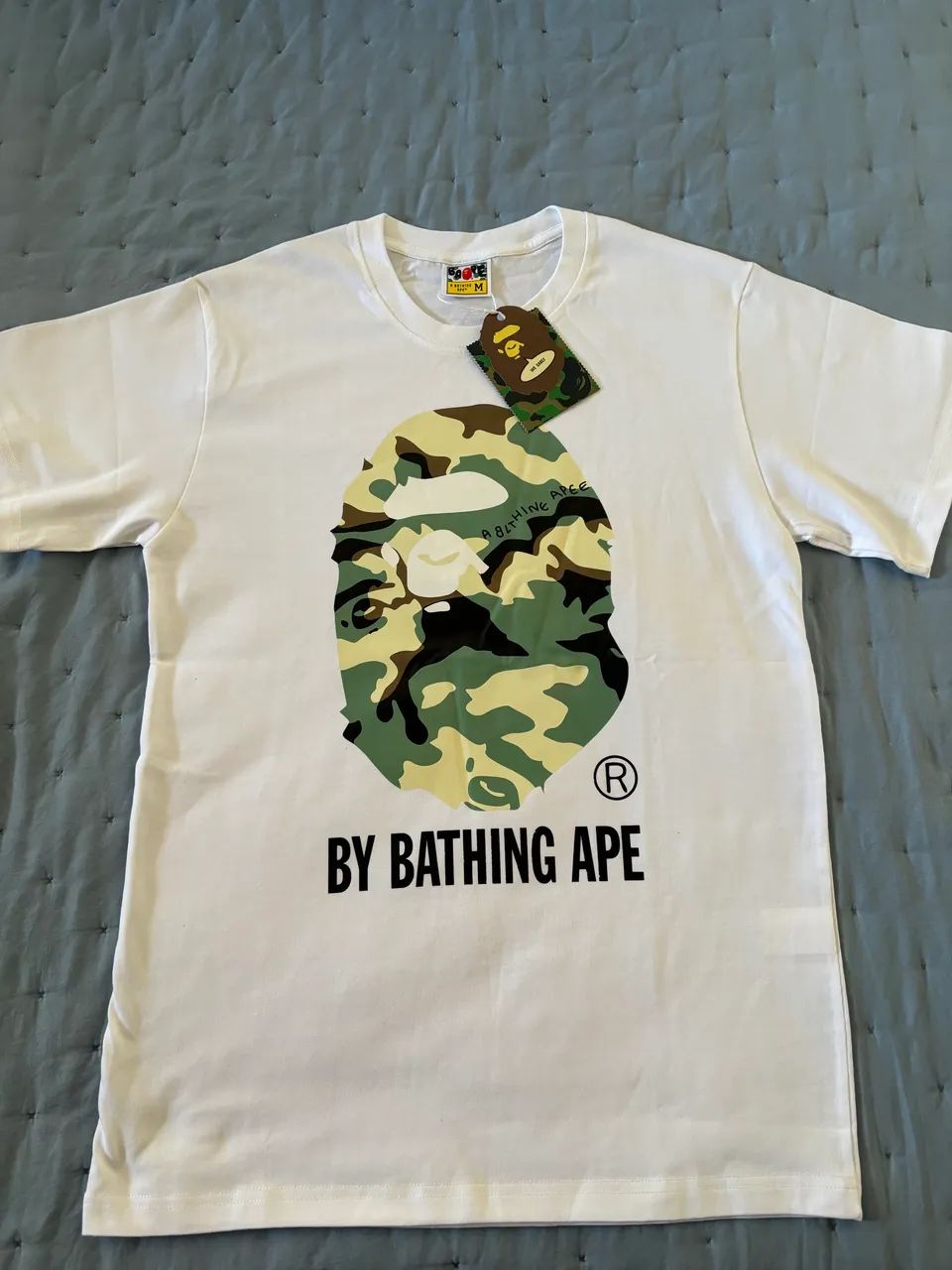 Camiseta bape camo logo