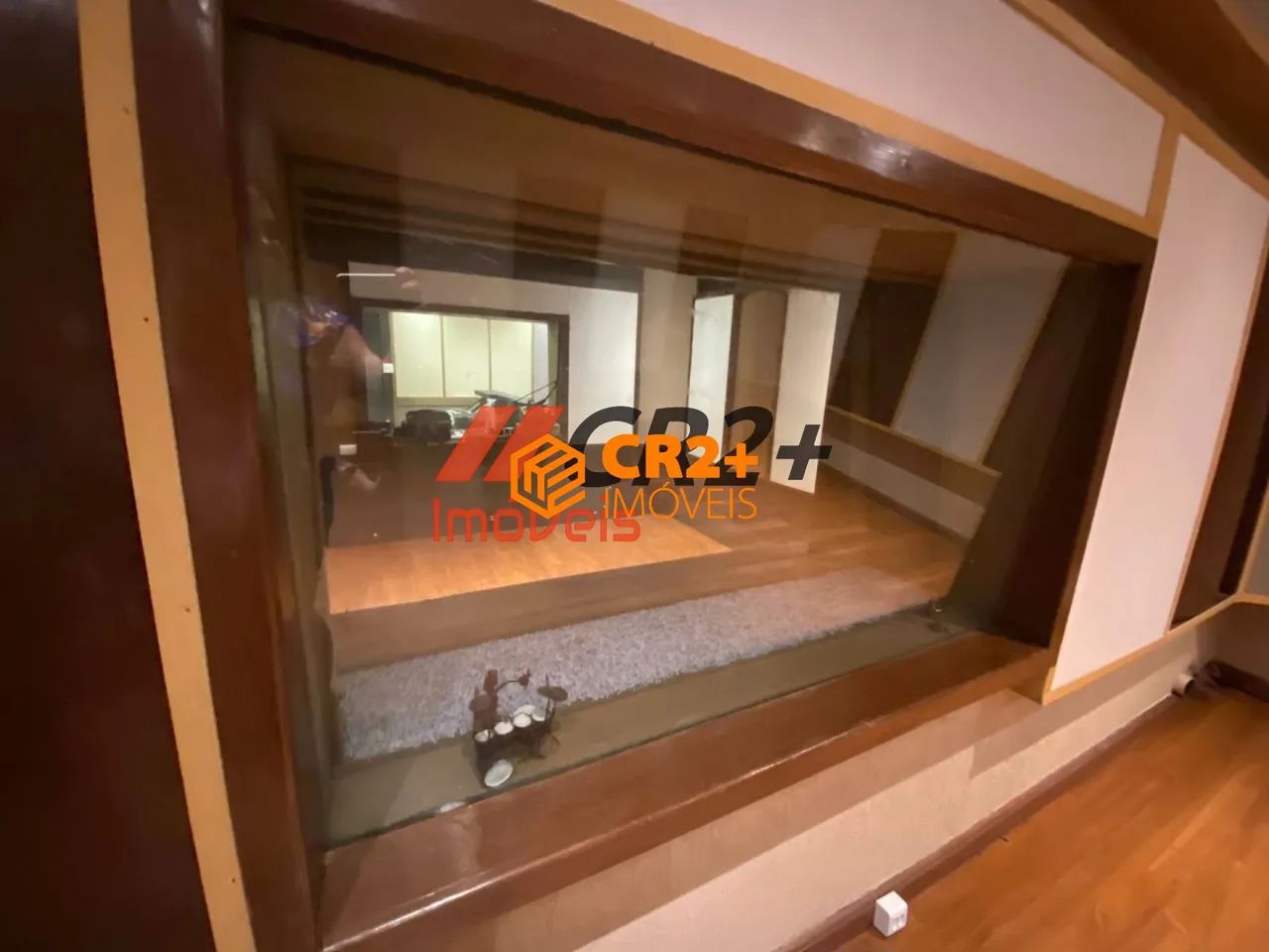 Vende Casa comercial 200m2 com 7 salas, em Afogados.
