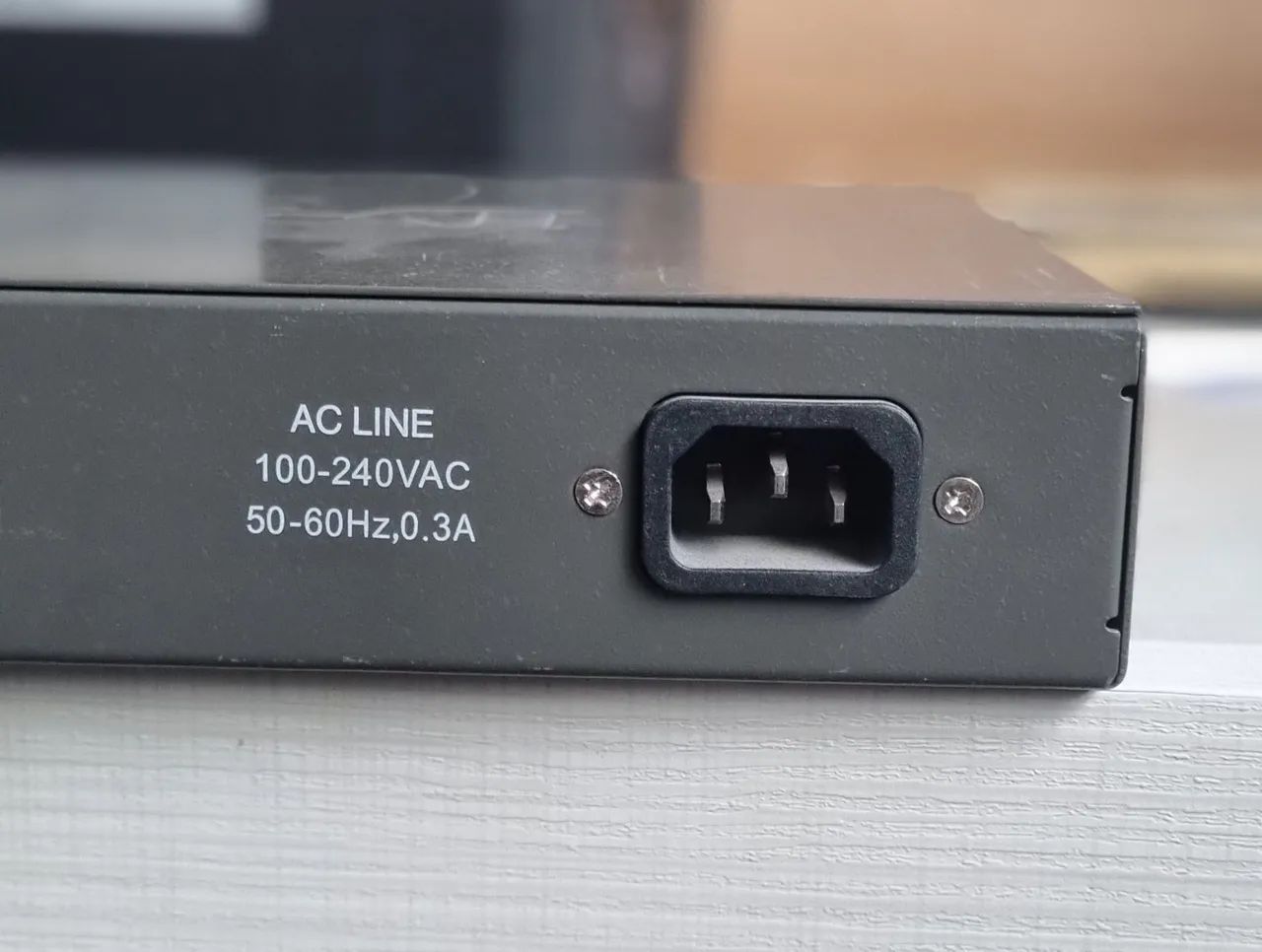 Switch D-Link DES-1024d 24 portas 10/100 Mbps - Foto 3