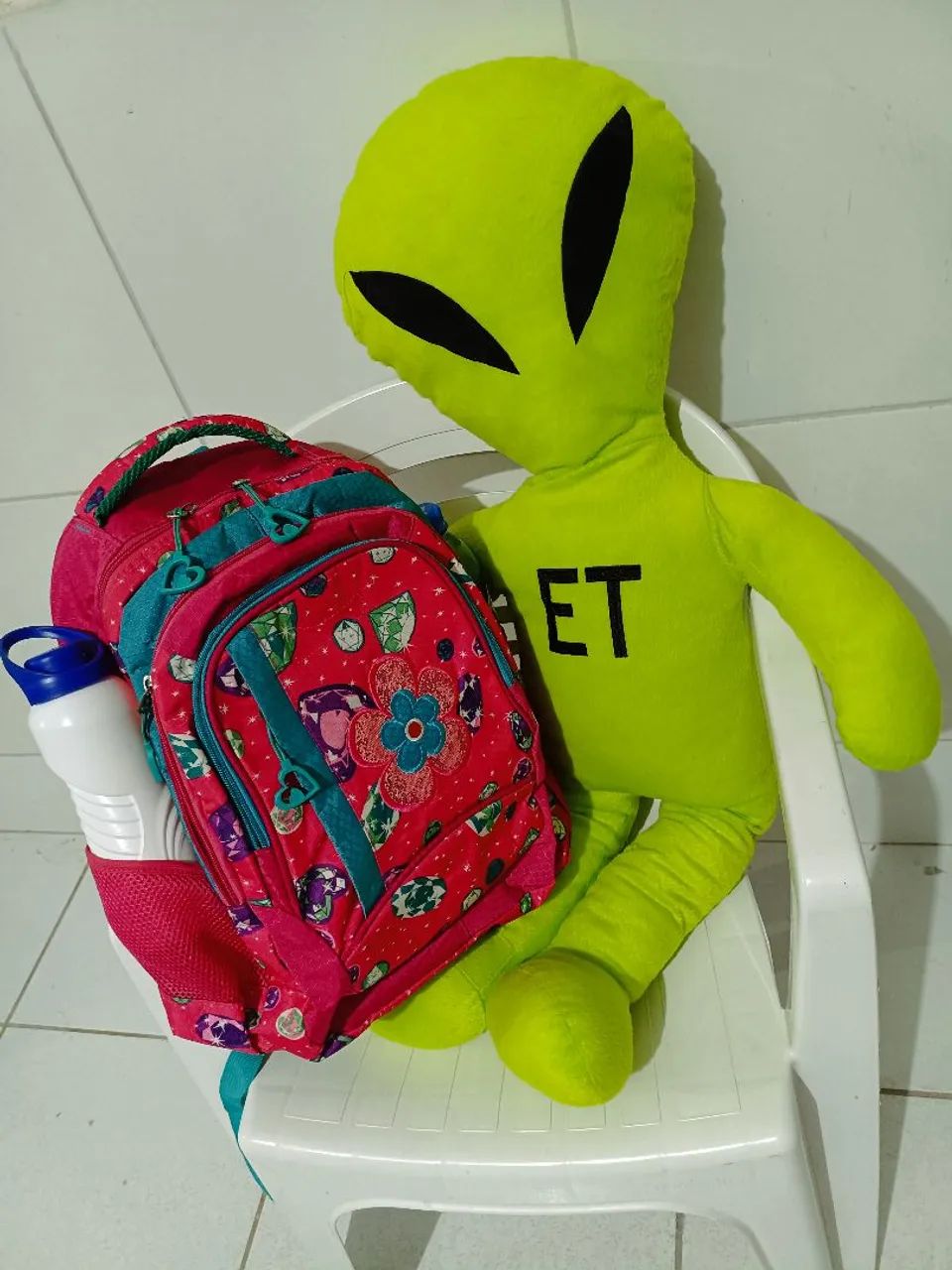 Kit Bolsa escolar + pelúcia 
