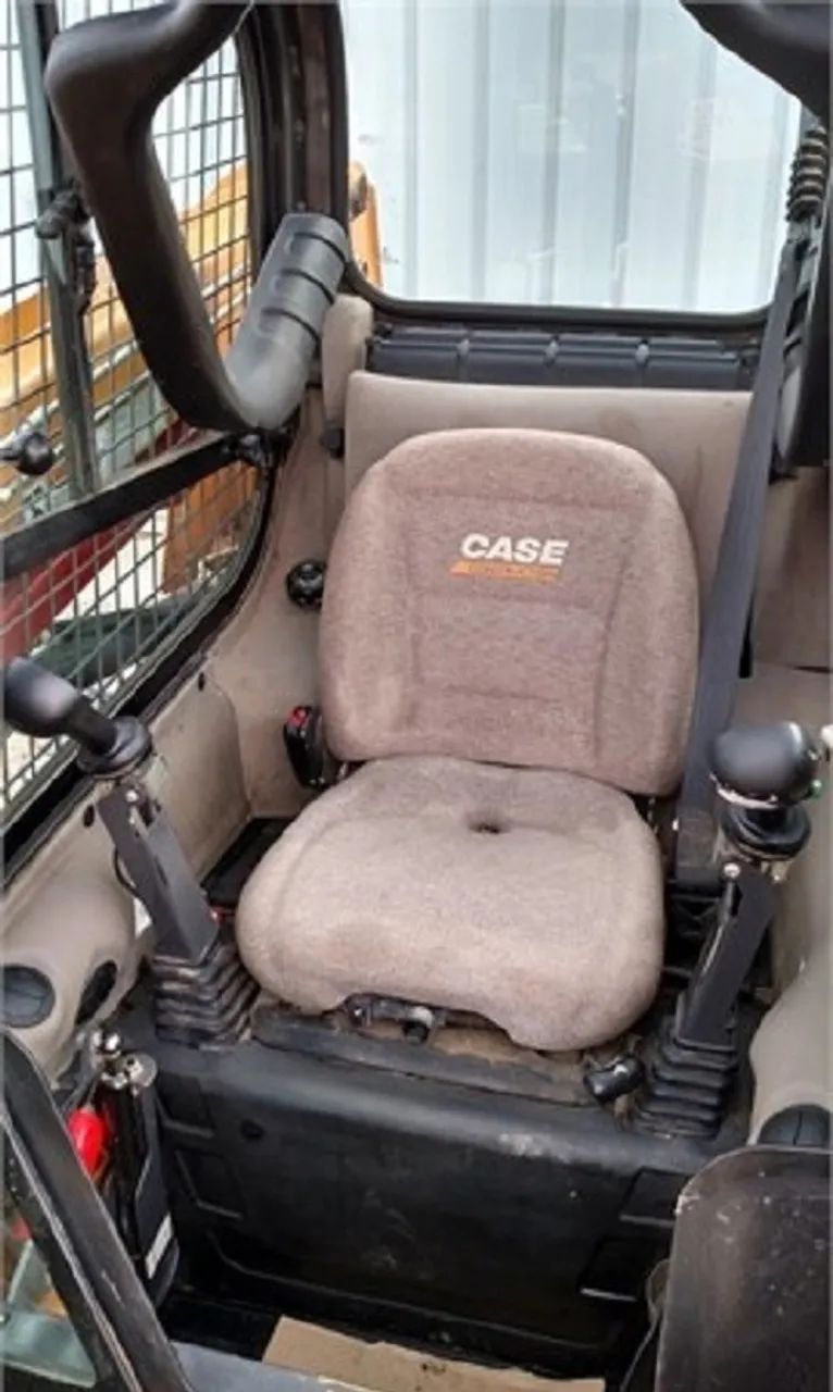 Mini Carregadeira Case Sr200 - 2014 - Foto 5